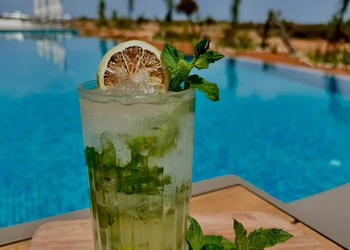 Sunny Seaside Retreat - Apartment, Bahceli Kyrenia (Northern Cyprus)