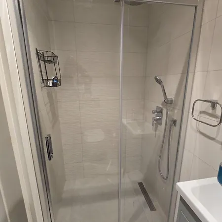شقة Dejablue Eco Wellness Centre - Sunny Seaside Retreat - Apartment, Bahceli كيرينيا