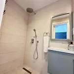 Dejablue Eco Wellness Centre - Sunny Seaside Retreat - Apartment, Bahceli