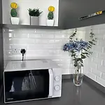 Dejablue Eco Wellness Centre - Sunny Seaside Retreat - Apartment, Bahceli