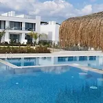 Apartment Dejablue Eco Wellness Centre - Sunny Seaside Retreat - Apartment, Bahceli *
