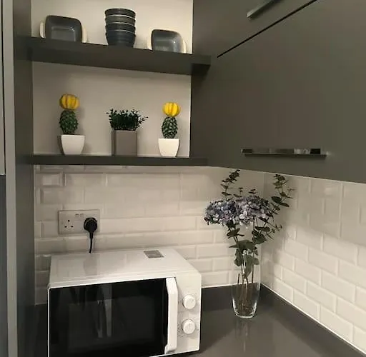 アパート Sunny Seaside Retreat - Apartment, Bahceli *